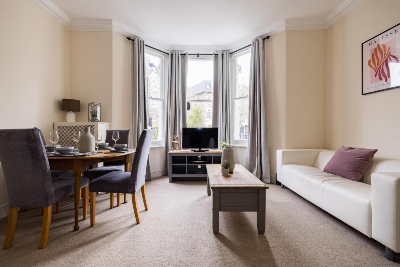 The West Kensington Apartments Лондон Екстериор снимка